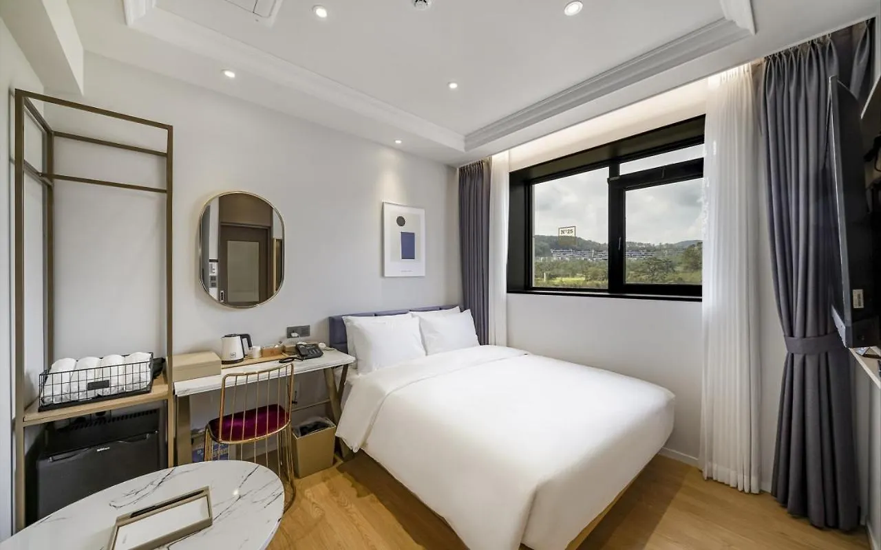 Gijangyeonhwari No,25 Hotel Busan